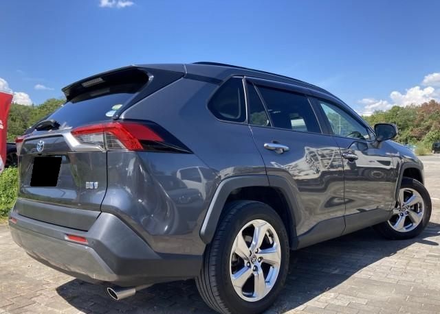 TOYOTA RAV 4