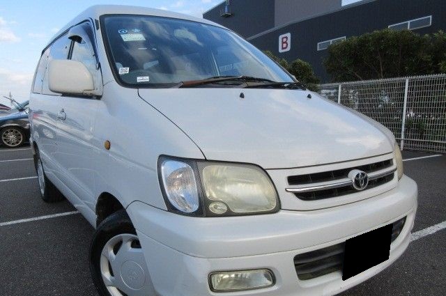 TOYOTA TOWNACE NOAH