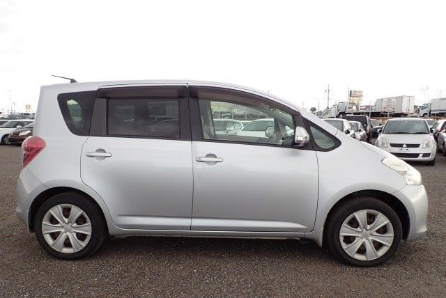 TOYOTA RACTIS