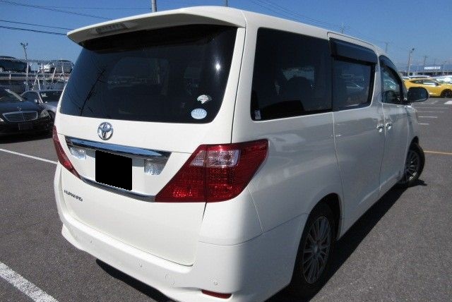 TOYOTA ALPHARD