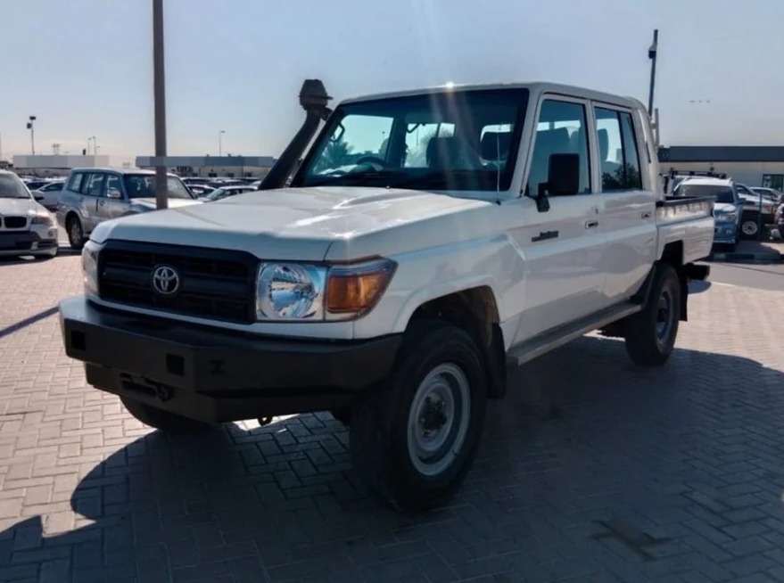 TOYOTA LAND CRUISER PICKUP