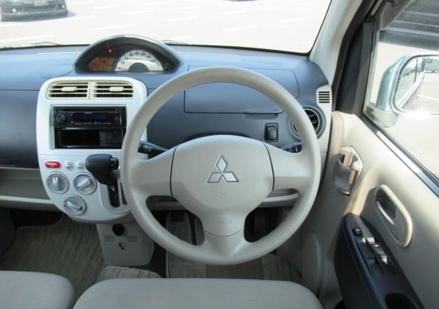MITSUBISHI EK WAGON M