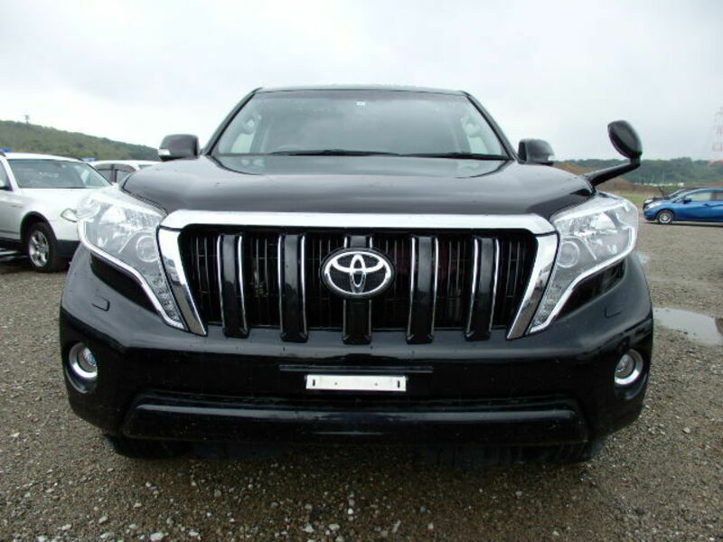 TOYOTA LAND CRUISER PRADO TX L PACKAGE