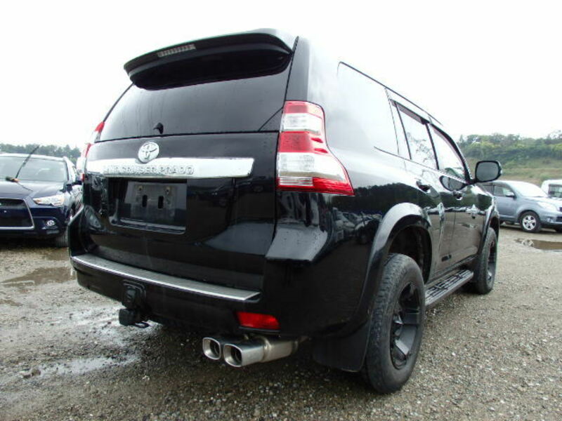 TOYOTA LAND CRUISER PRADO TX L PACKAGE