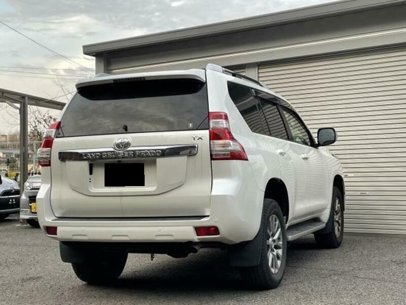 TOYOTA LAND CRUISER PRADO