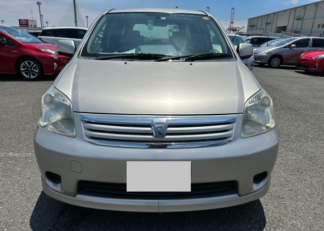 TOYOTA RAUM