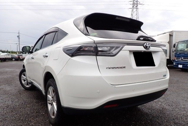 TOYOTA HARRIER