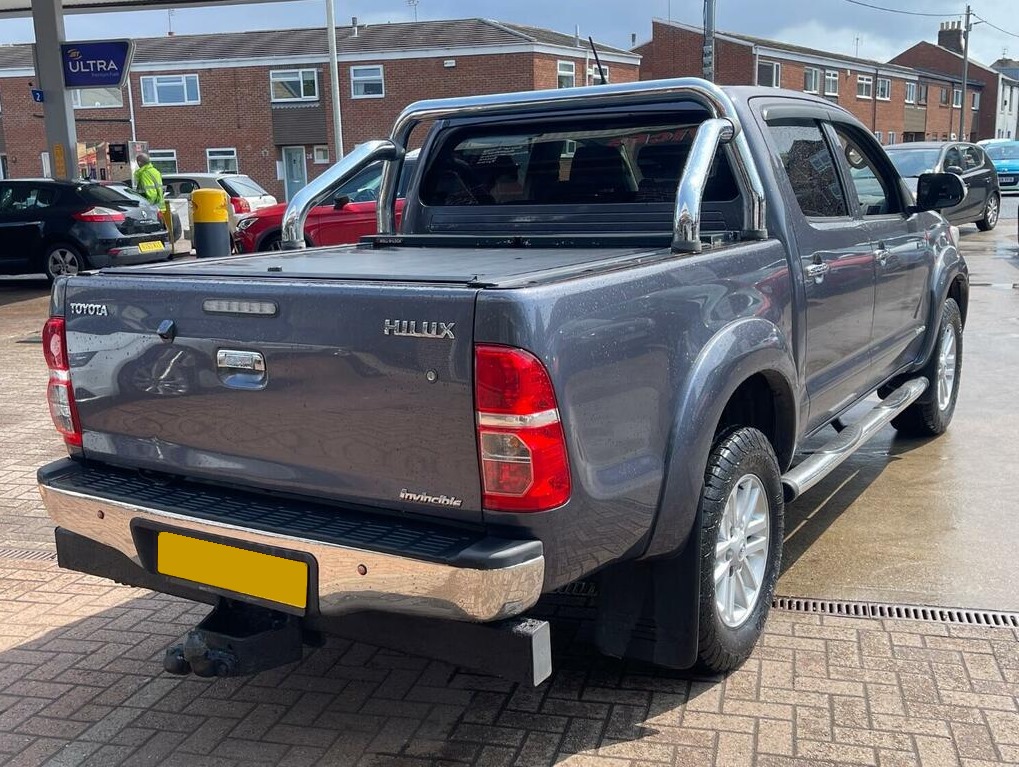 TOYOTA HILUX D-4D
