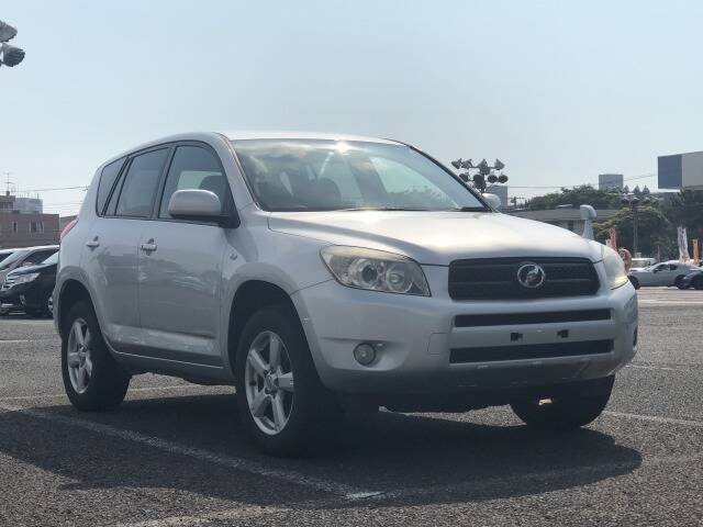 TOYOTA RAV 4