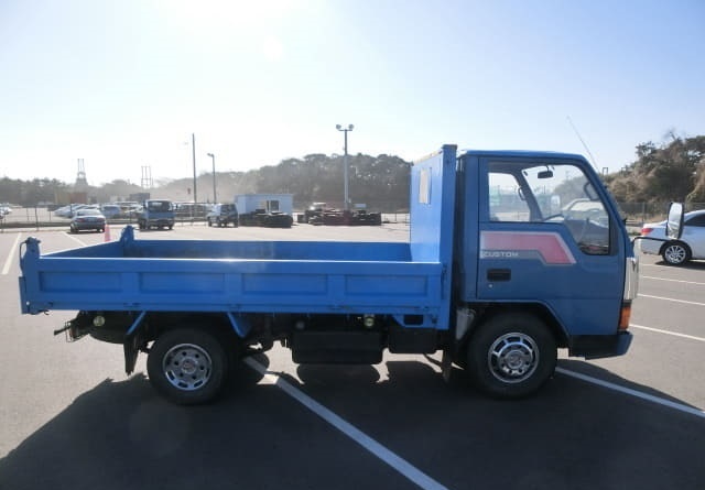 MITSUBISHI FUSO CANTER 4D32