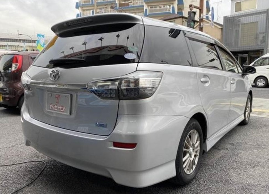 TOYOTA WISH