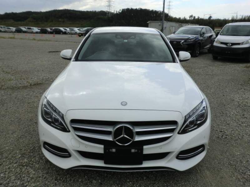 MERCEDES-BENZ C-200