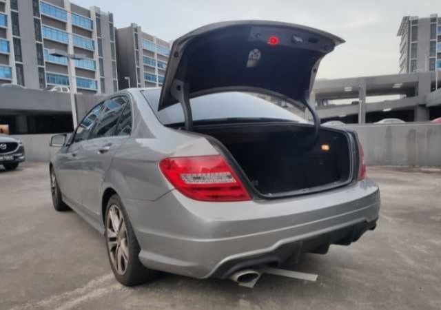 MERCEDES-BENZ C-CLASS C180