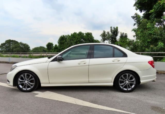 MERCEDES-BENZ C-CLASS C 180