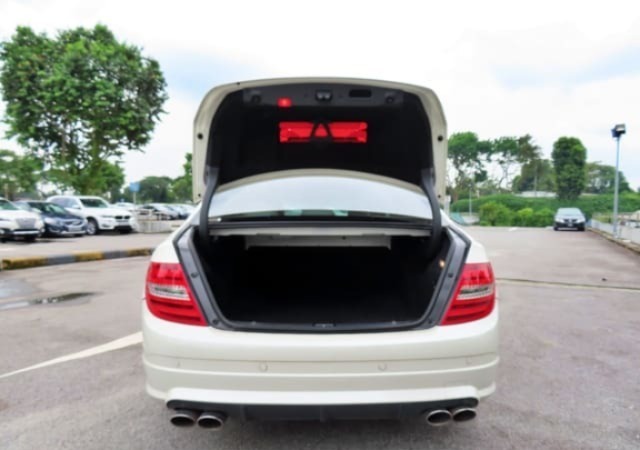 MERCEDES-BENZ C-CLASS C 180