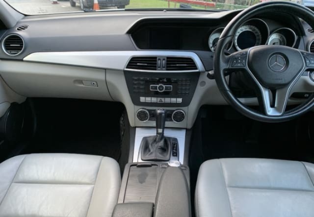 MERCEDES-BENZ C180