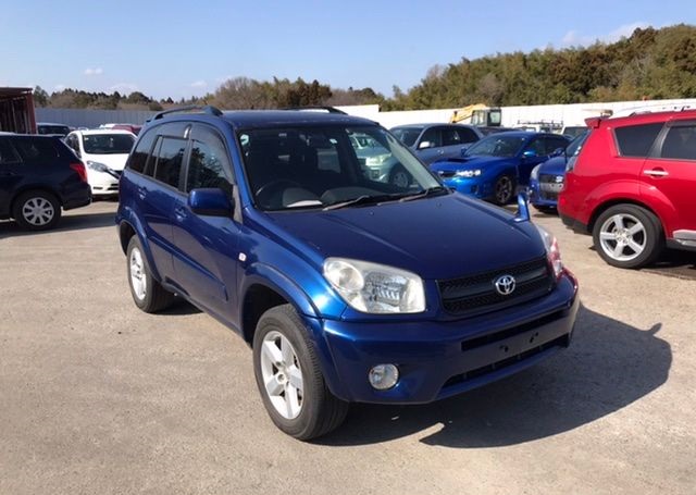 TOYOTA RAV 4
