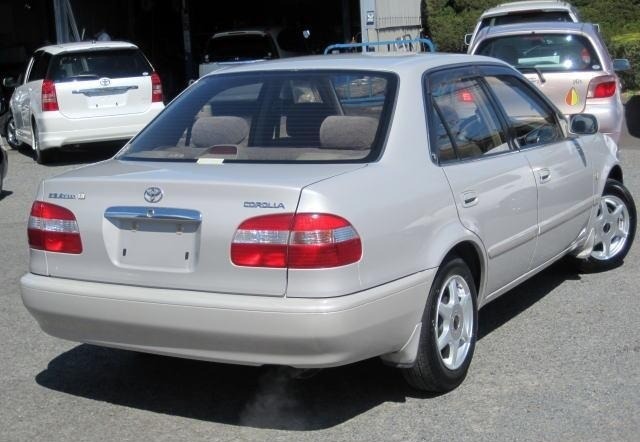 TOYOTA COROLLA