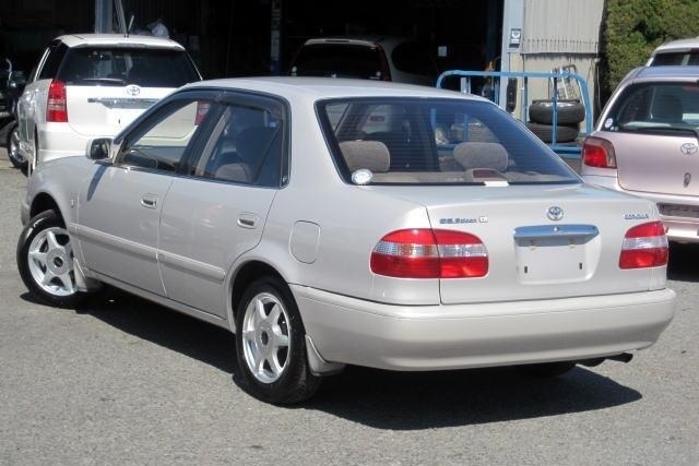 TOYOTA COROLLA
