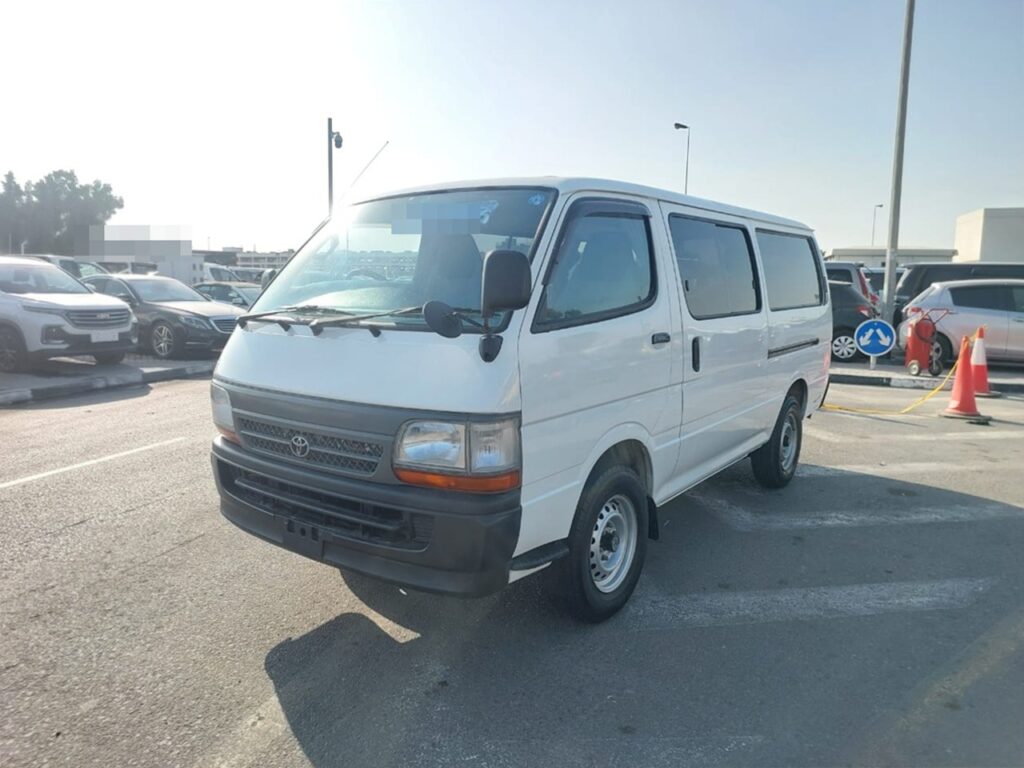 TOYOTA HIACE VAN