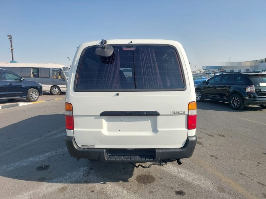 TOYOTA HIACE VAN