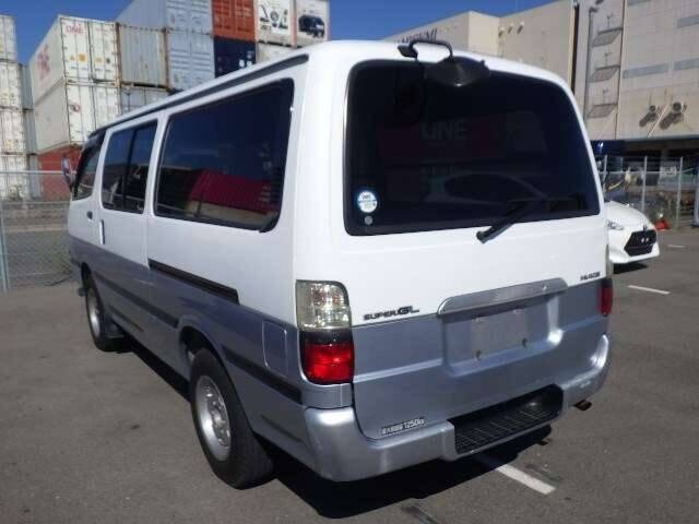 TOYOTA HIACE VAN 5L