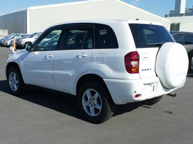 TOYOTA RAV 4