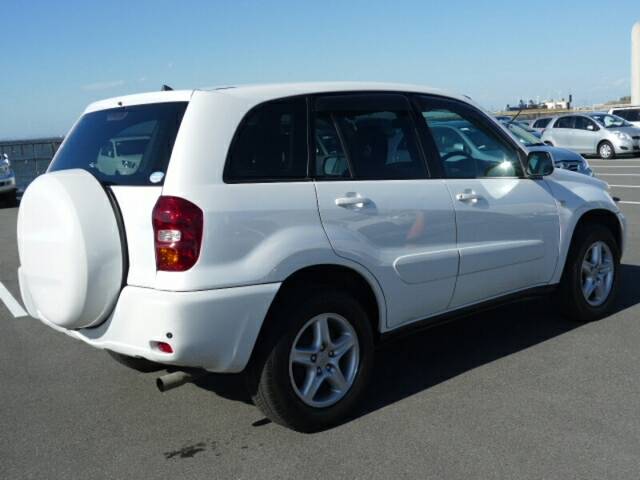 TOYOTA RAV 4